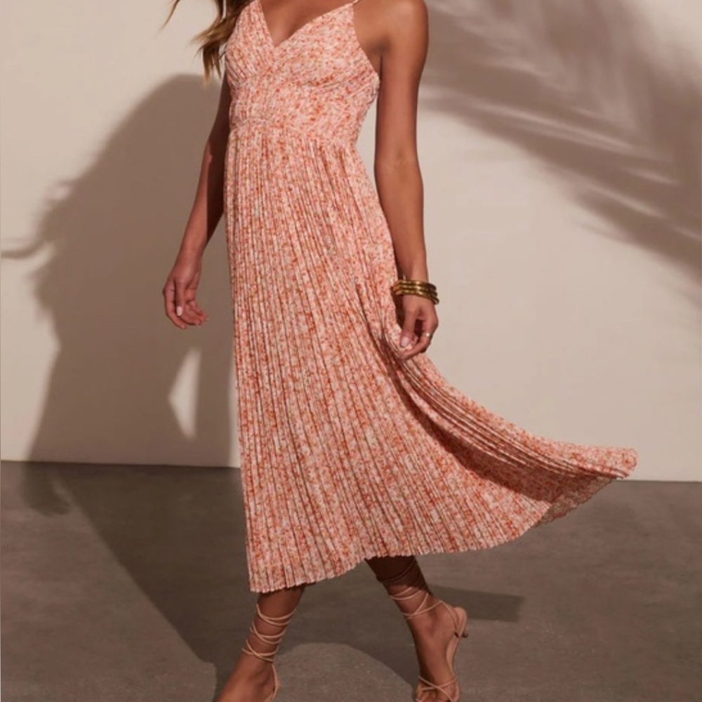 Vici Peach Floral Pleated Midi Dress